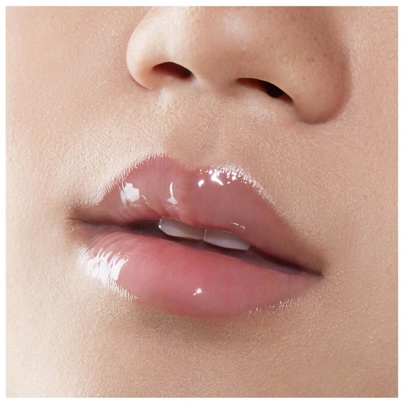 Illamasqua Loaded Lip Polish in Glaze - Picture 4 of 8